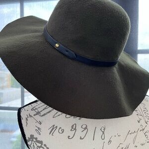 Cape Juby wide brim hat
